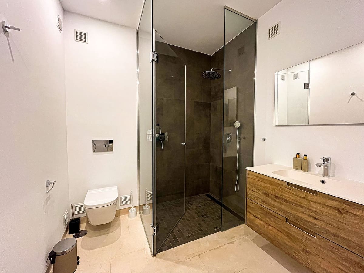 5 soverom Kjedet enebolig til salgs i Cabopino med svømmebasseng garasje - € 1 695 000 (Ref: 9322822)