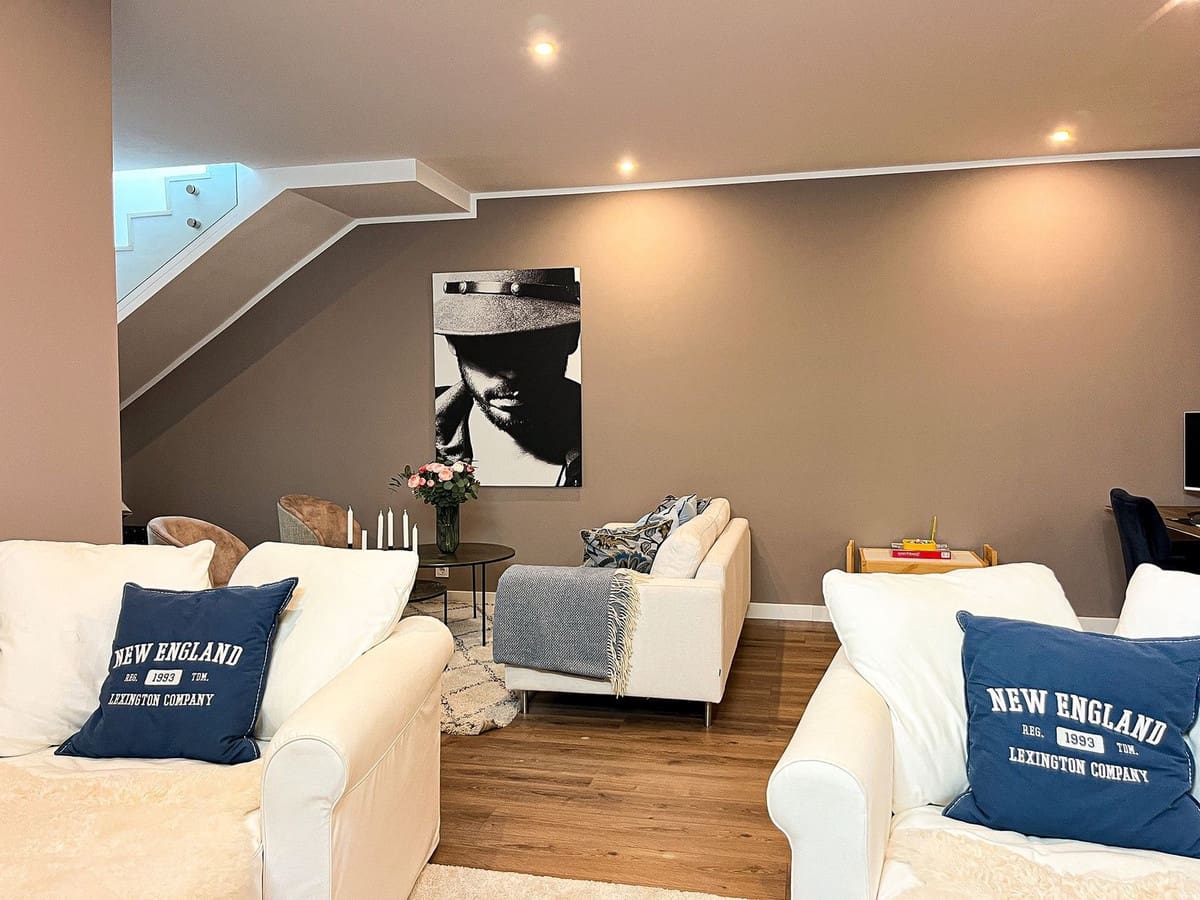 5 soverom Kjedet enebolig til salgs i Cabopino med svømmebasseng garasje - € 1 695 000 (Ref: 9322822)