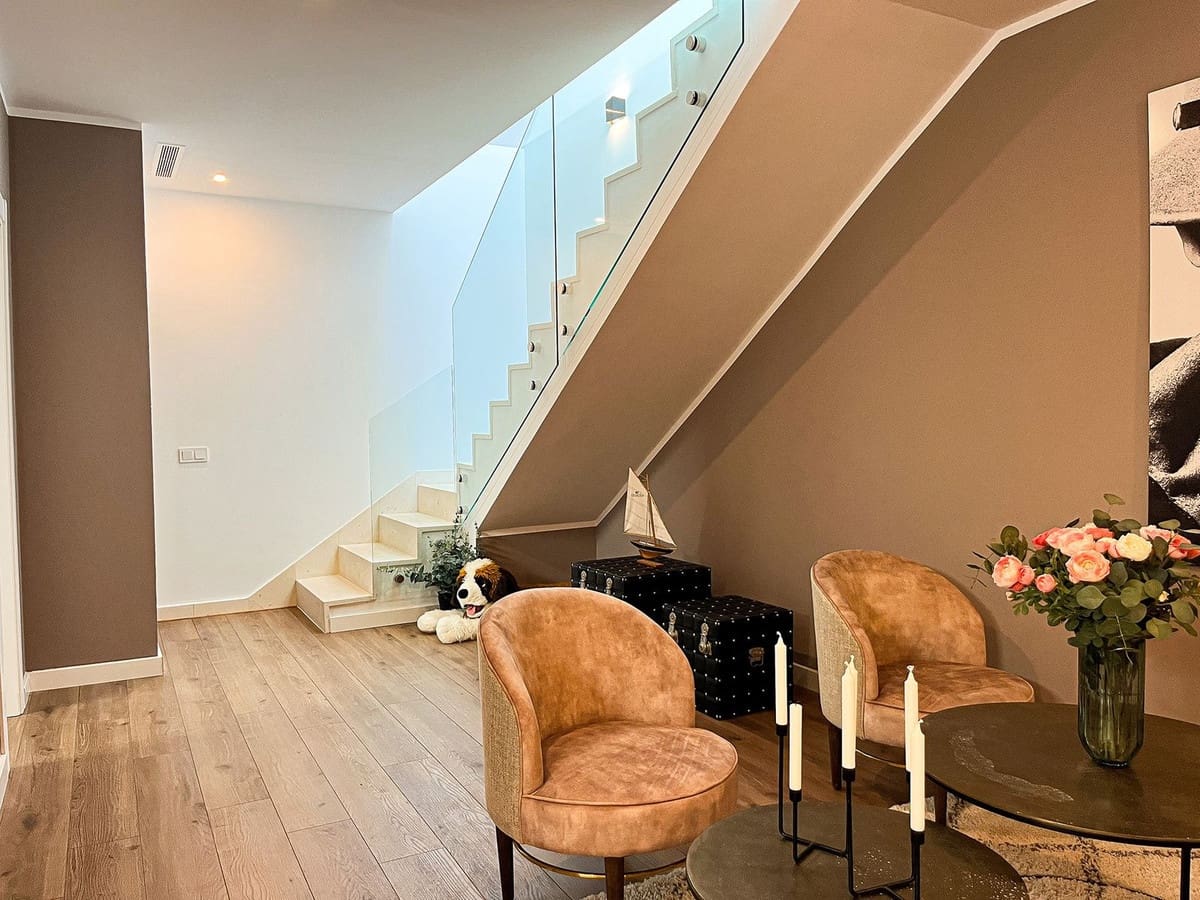 5 soverom Kjedet enebolig til salgs i Cabopino med svømmebasseng garasje - € 1 695 000 (Ref: 9322822)