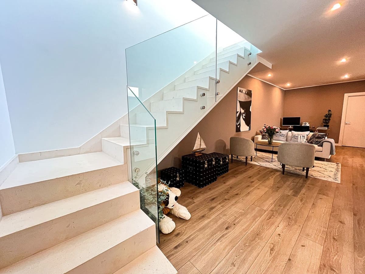 5 soverom Kjedet enebolig til salgs i Cabopino med svømmebasseng garasje - € 1 695 000 (Ref: 9322822)