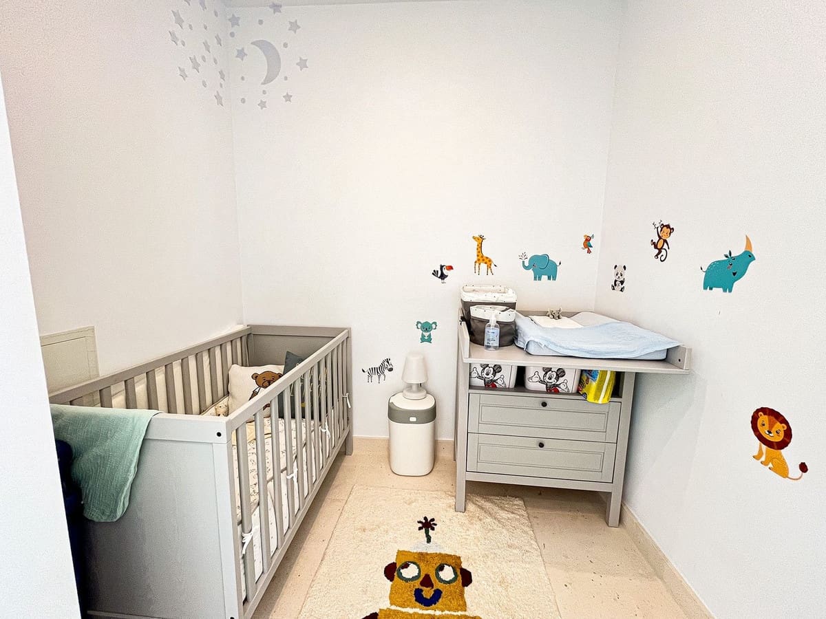 5 soverom Kjedet enebolig til salgs i Cabopino med svømmebasseng garasje - € 1 695 000 (Ref: 9322822)