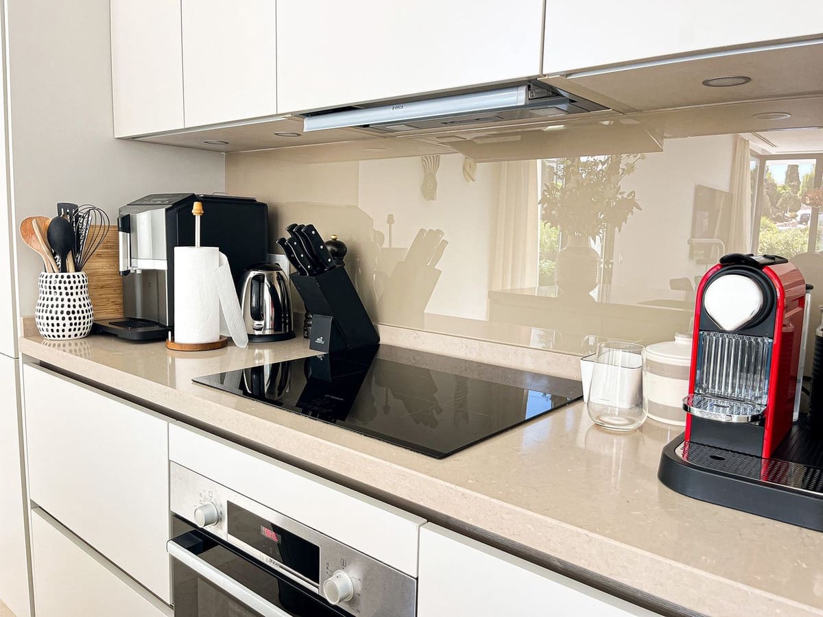 5 soverom Kjedet enebolig til salgs i Cabopino med svømmebasseng garasje - € 1 695 000 (Ref: 9322822)