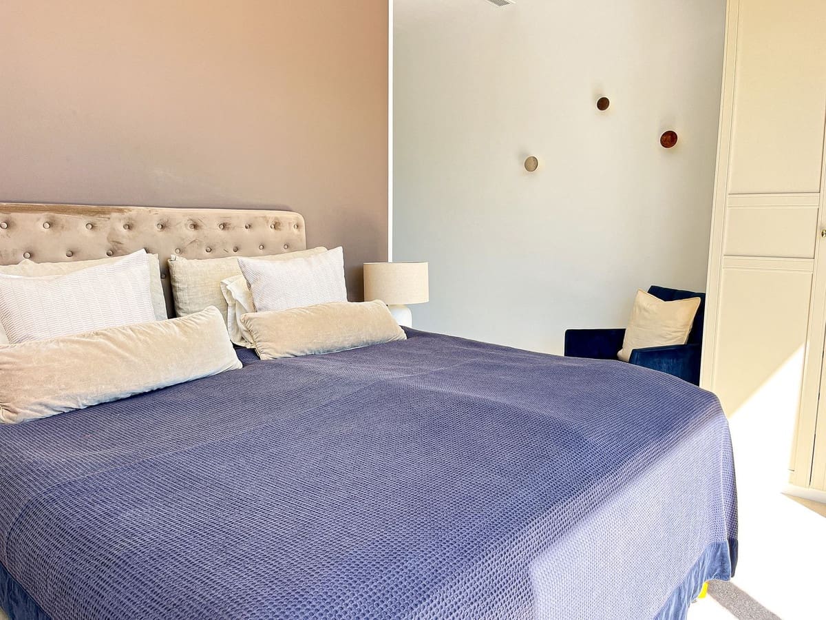 5 soverom Kjedet enebolig til salgs i Cabopino med svømmebasseng garasje - € 1 695 000 (Ref: 9322822)