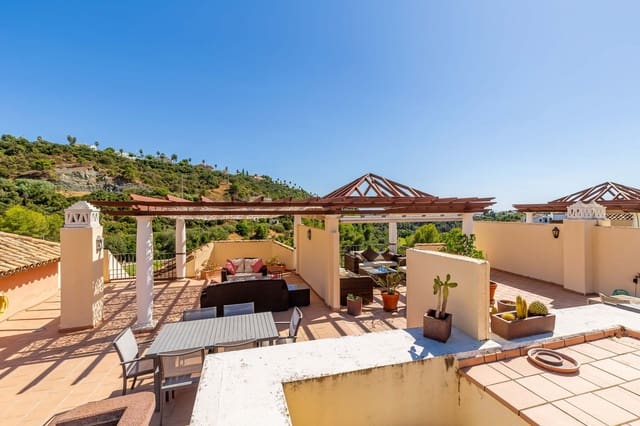 2 soverom Penthouse til salgs i Los Arqueros - Puerto del Almendro, Benahavís med svømmebasseng garasje - € 475 000 (Ref: 9322827)