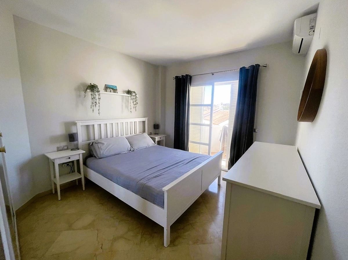 2 slaapkamer Penthouse te koop in Mijas Golf met zwembad - € 299.000 (Ref: 9322863)