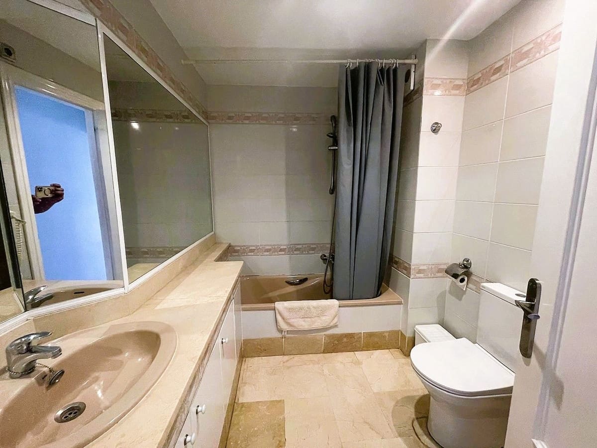 2 slaapkamer Penthouse te koop in Mijas Golf met zwembad - € 299.000 (Ref: 9322863)