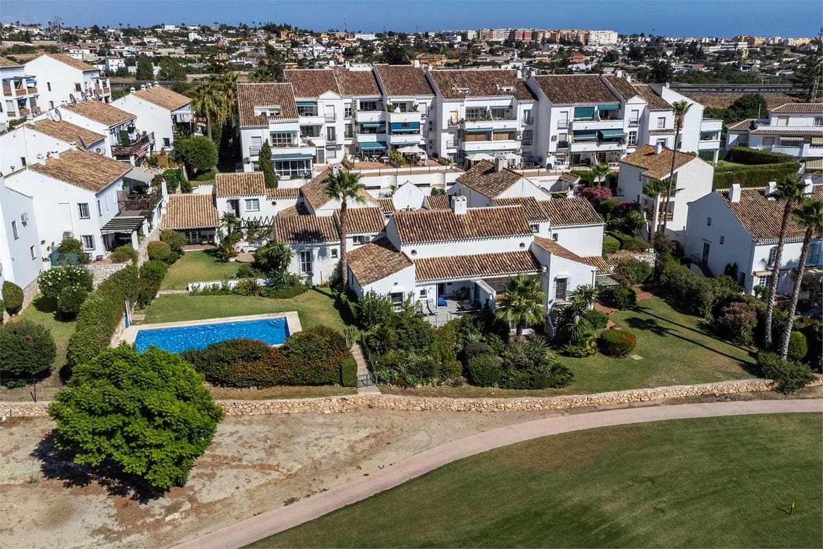 2 soverom Hus til salgs i Mijas Golf med svømmebasseng - € 449 000 (Ref: 9329536)