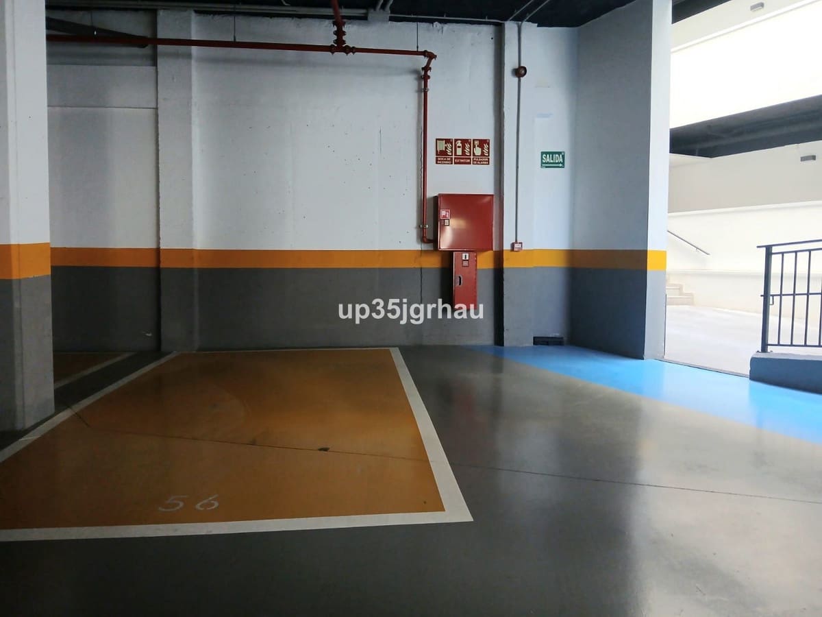 2 Zimmer Penthouse zu verkaufen in Estepona mit Pool Garage - 589.900 € (Ref: 9329561)