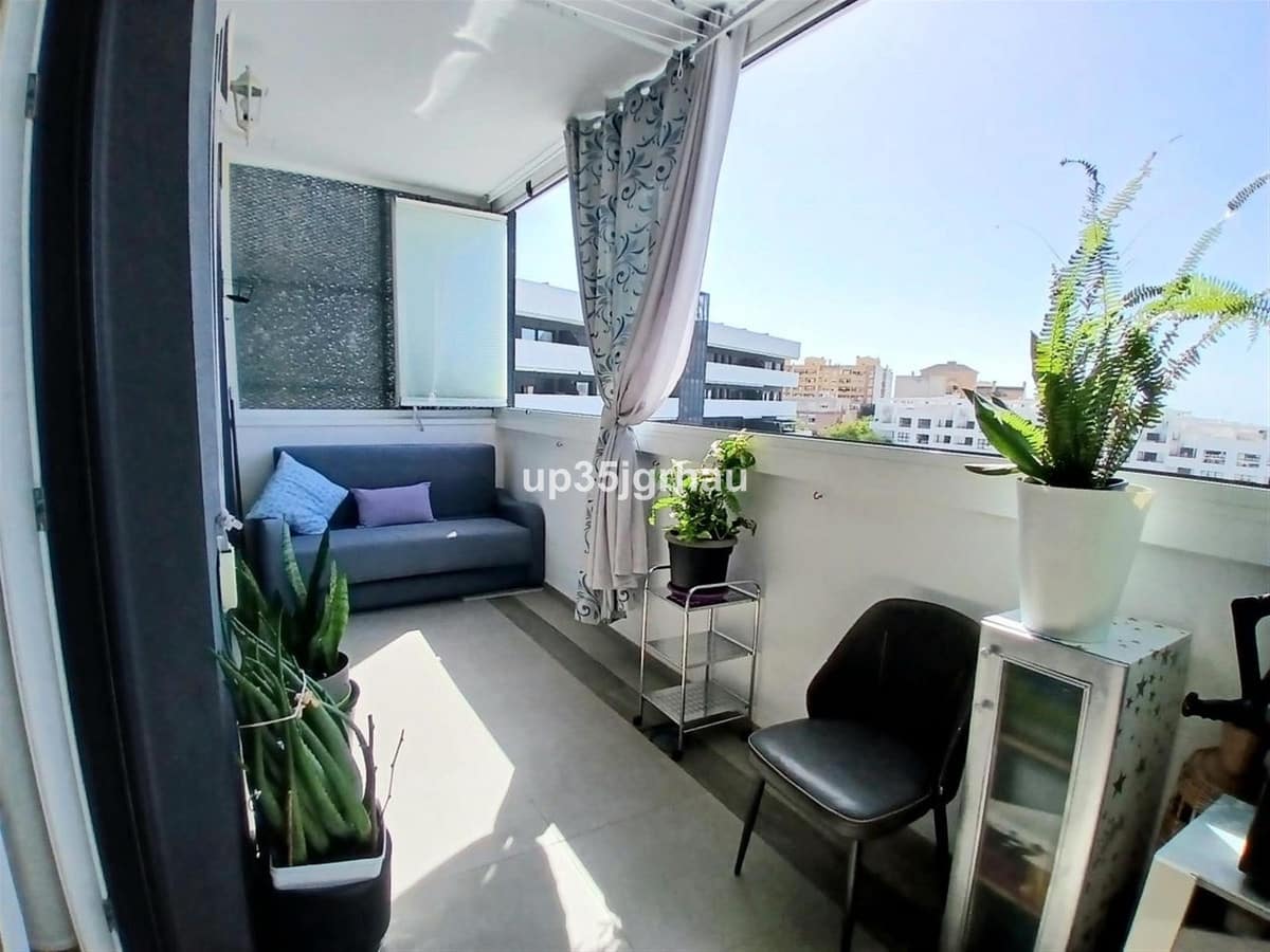 2 Zimmer Penthouse zu verkaufen in Estepona mit Pool Garage - 589.900 € (Ref: 9329561)