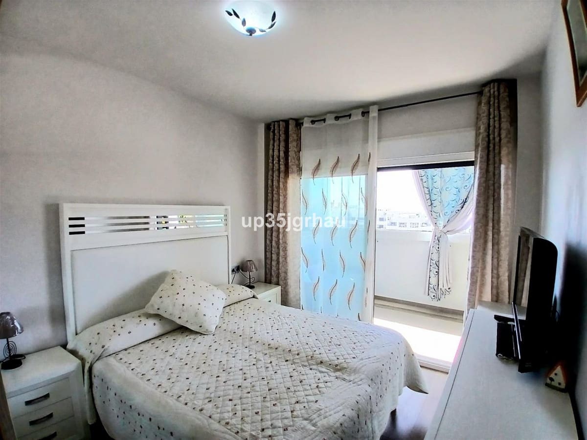 2 Zimmer Penthouse zu verkaufen in Estepona mit Pool Garage - 589.900 € (Ref: 9329561)