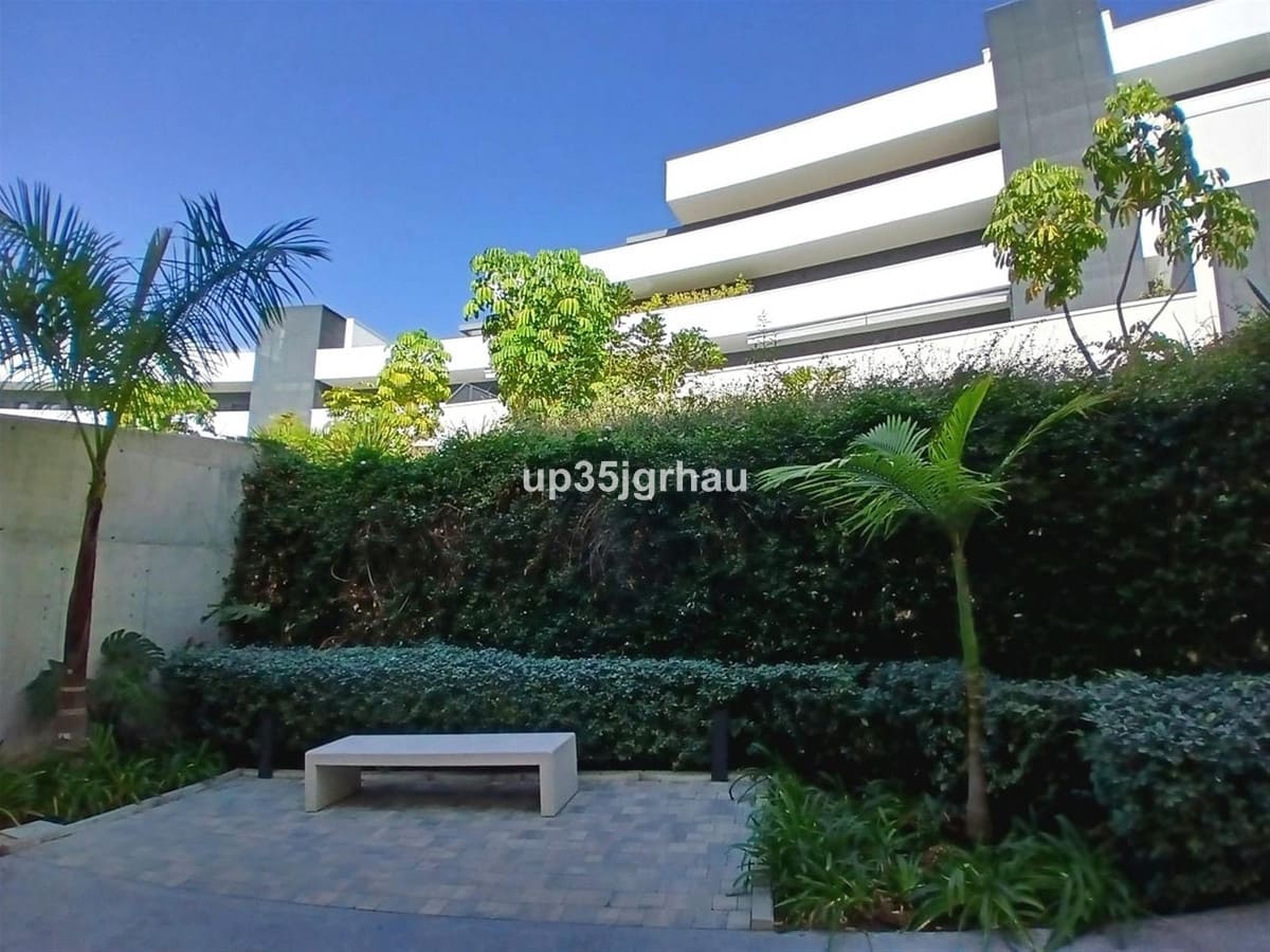 2 Zimmer Penthouse zu verkaufen in Estepona mit Pool Garage - 589.900 € (Ref: 9329561)