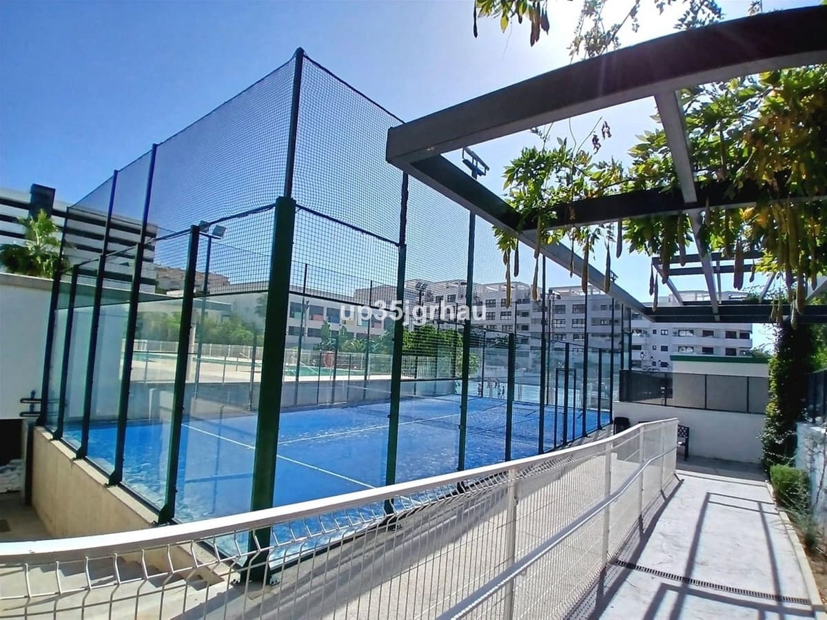 2 Zimmer Penthouse zu verkaufen in Estepona mit Pool Garage - 589.900 € (Ref: 9329561)