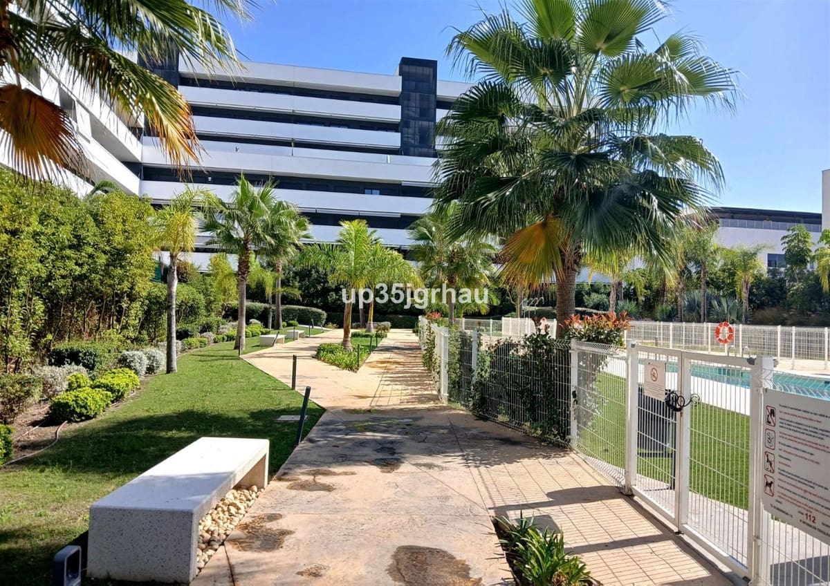 2 Zimmer Penthouse zu verkaufen in Estepona mit Pool Garage - 589.900 € (Ref: 9329561)