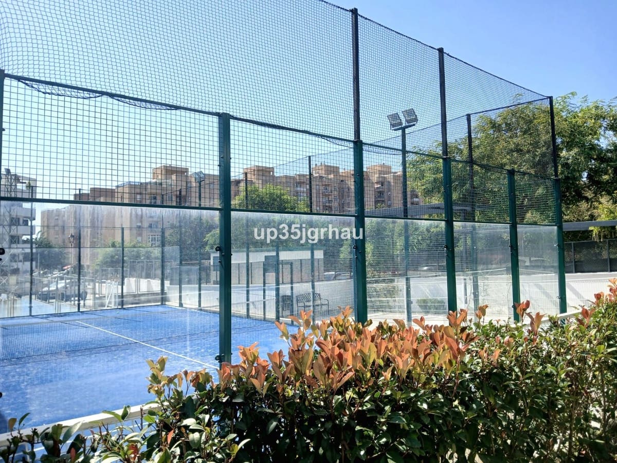 2 Zimmer Penthouse zu verkaufen in Estepona mit Pool Garage - 589.900 € (Ref: 9329561)