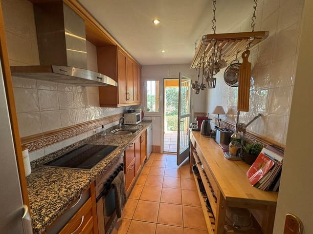 2 bedroom Apartment for sale in La Mairena, Ojen with pool garage - € 310,000 (Ref: 9329596)