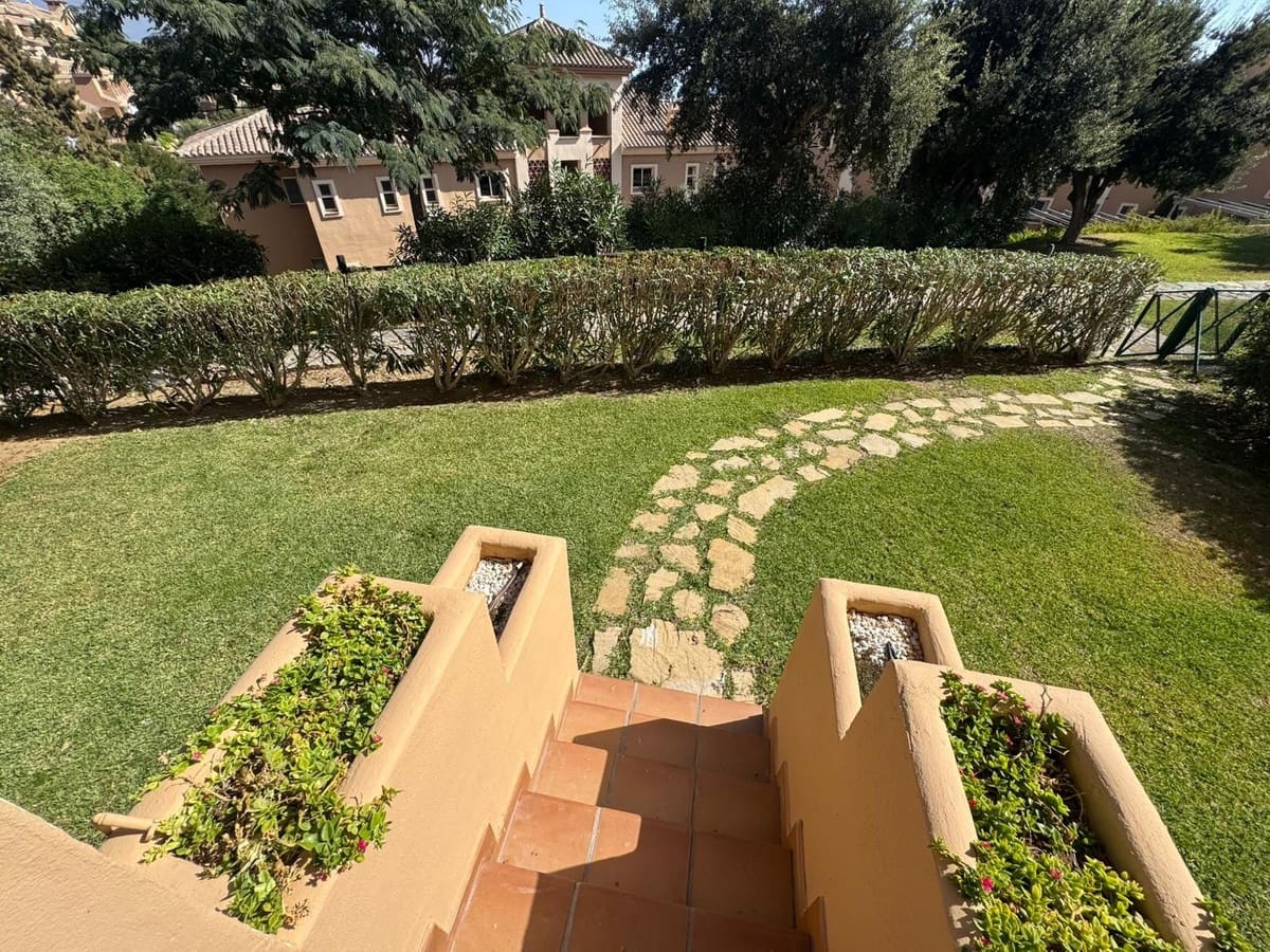 2 soverom Leilighet til salgs i La Mairena med svømmebasseng garasje - € 310 000 (Ref: 9329596)