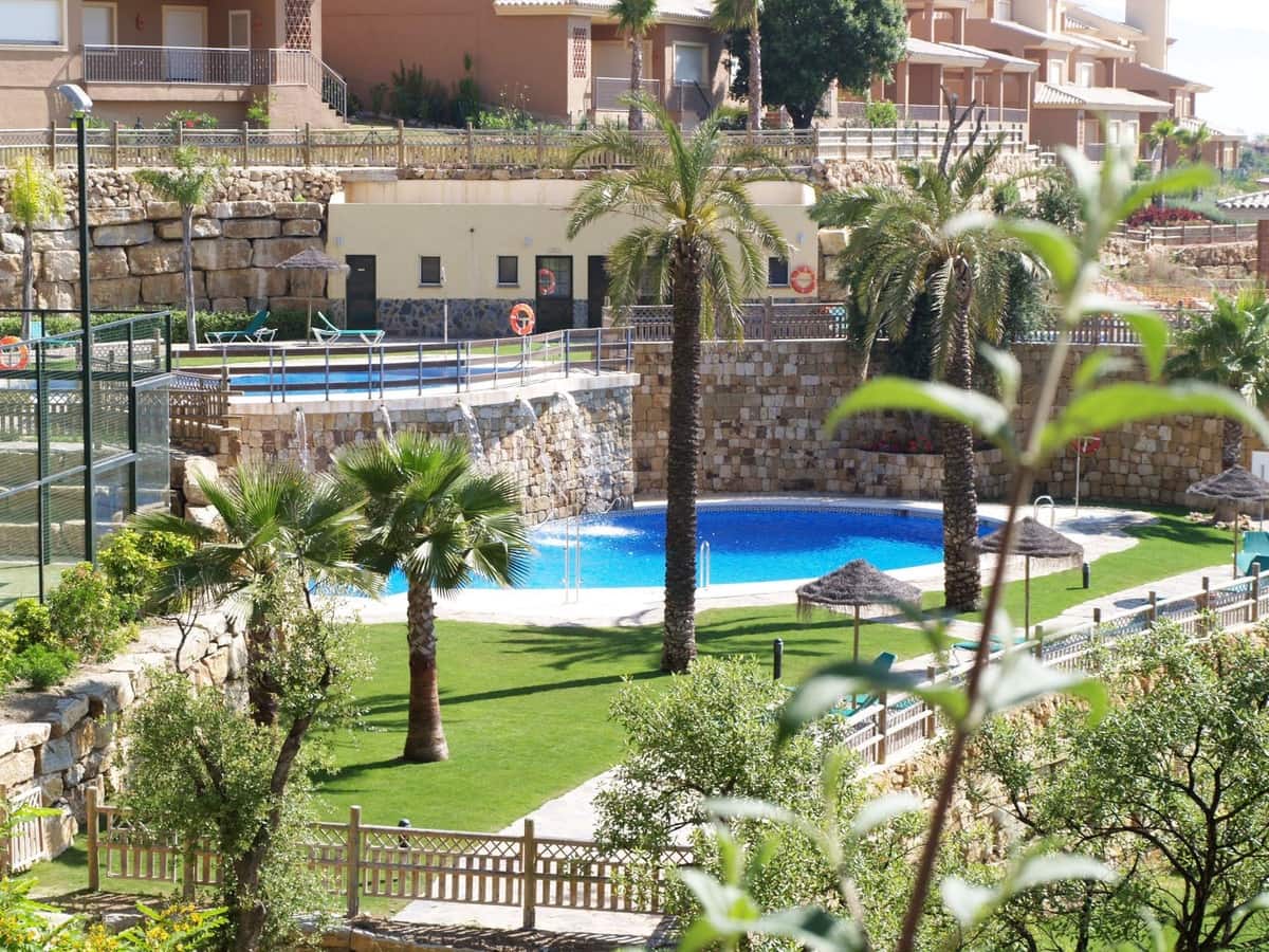 2 soverom Leilighet til salgs i La Mairena med svømmebasseng garasje - € 310 000 (Ref: 9329596)