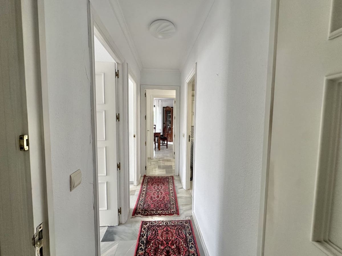 3 makuuhuone Huoneisto myytävänä paikassa Fuengirola mukana uima-altaan 
autotalli - 420 000 € (Ref: 9329603)