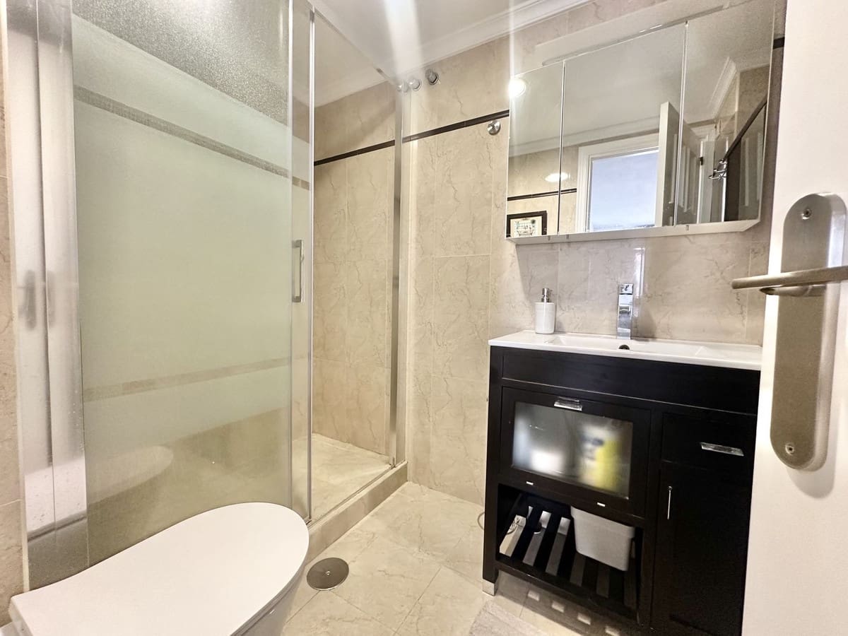 3 makuuhuone Huoneisto myytävänä paikassa Fuengirola mukana uima-altaan 
autotalli - 420 000 € (Ref: 9329603)