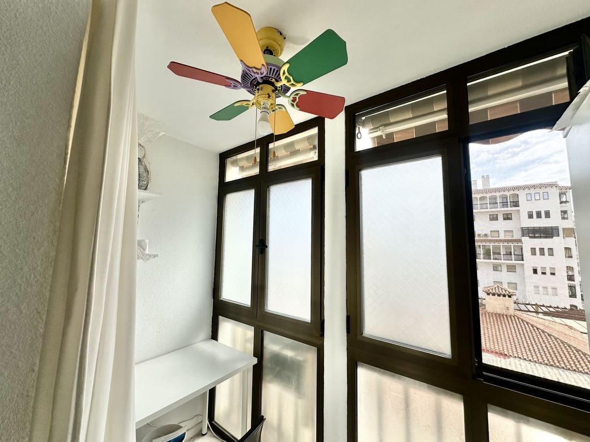 3 makuuhuone Huoneisto myytävänä paikassa Fuengirola mukana uima-altaan 
autotalli - 420 000 € (Ref: 9329603)