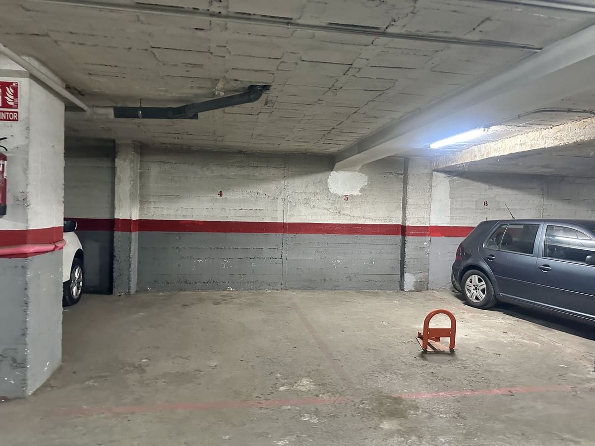 3 makuuhuone Huoneisto myytävänä paikassa Fuengirola mukana uima-altaan 
autotalli - 420 000 € (Ref: 9329603)