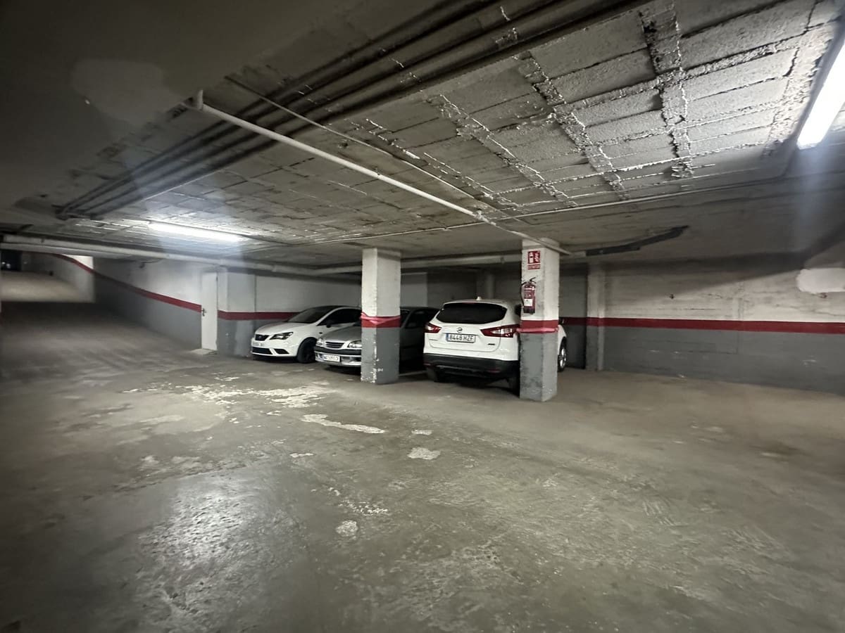 3 makuuhuone Huoneisto myytävänä paikassa Fuengirola mukana uima-altaan 
autotalli - 420 000 € (Ref: 9329603)