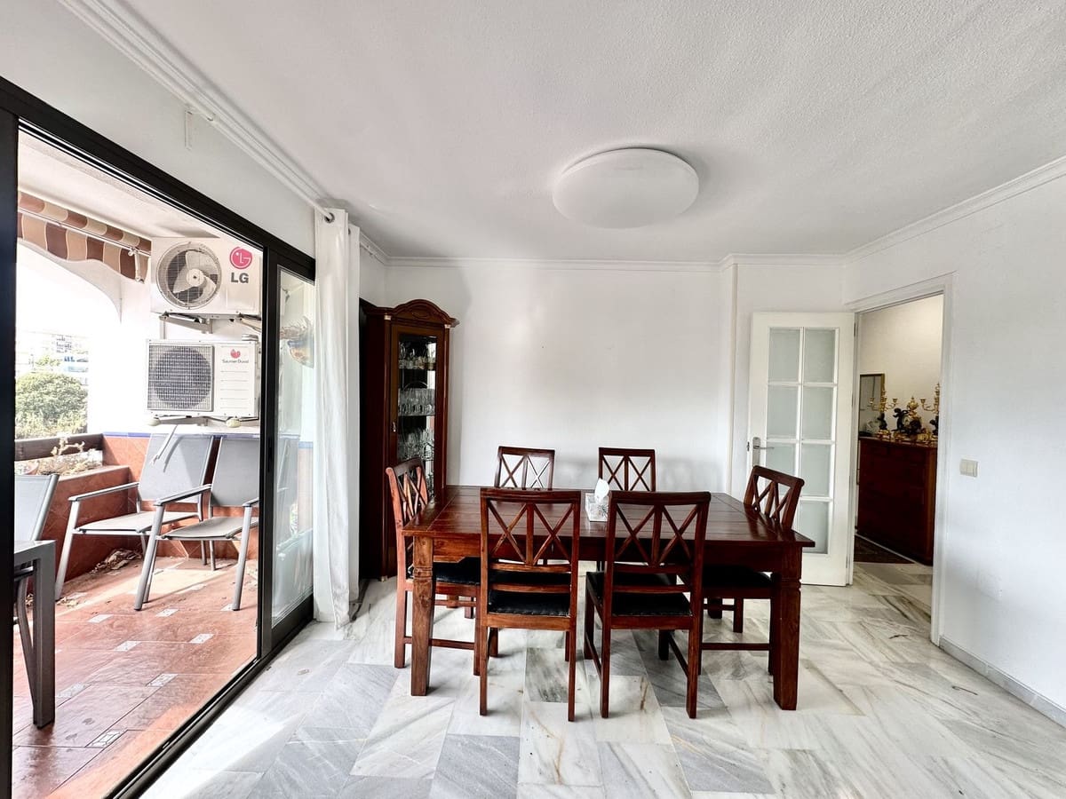 3 makuuhuone Huoneisto myytävänä paikassa Fuengirola mukana uima-altaan 
autotalli - 420 000 € (Ref: 9329603)