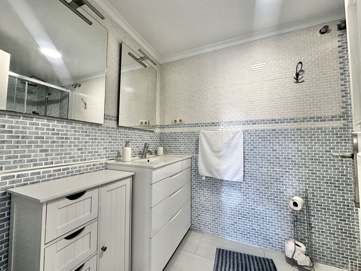 3 makuuhuone Huoneisto myytävänä paikassa Fuengirola mukana uima-altaan 
autotalli - 420 000 € (Ref: 9329603)