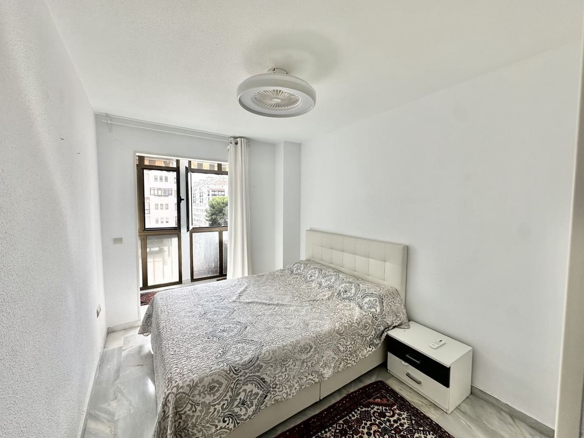 3 makuuhuone Huoneisto myytävänä paikassa Fuengirola mukana uima-altaan 
autotalli - 420 000 € (Ref: 9329603)