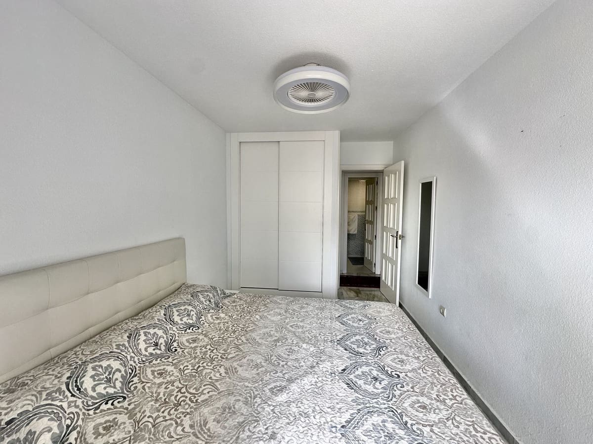 3 makuuhuone Huoneisto myytävänä paikassa Fuengirola mukana uima-altaan 
autotalli - 420 000 € (Ref: 9329603)