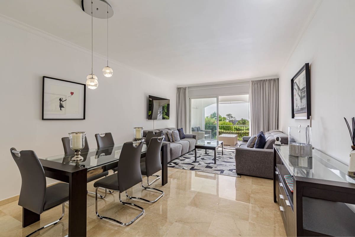 3 quarto Apartamento para venda em La Quinta com piscina garagem - 695 000 € (Ref: 9329695)