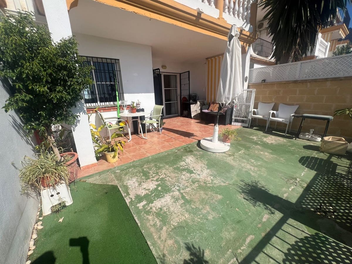 2 bedroom Apartment for sale in Mijas Costa with pool - € 277,000 (Ref: 9329700)
