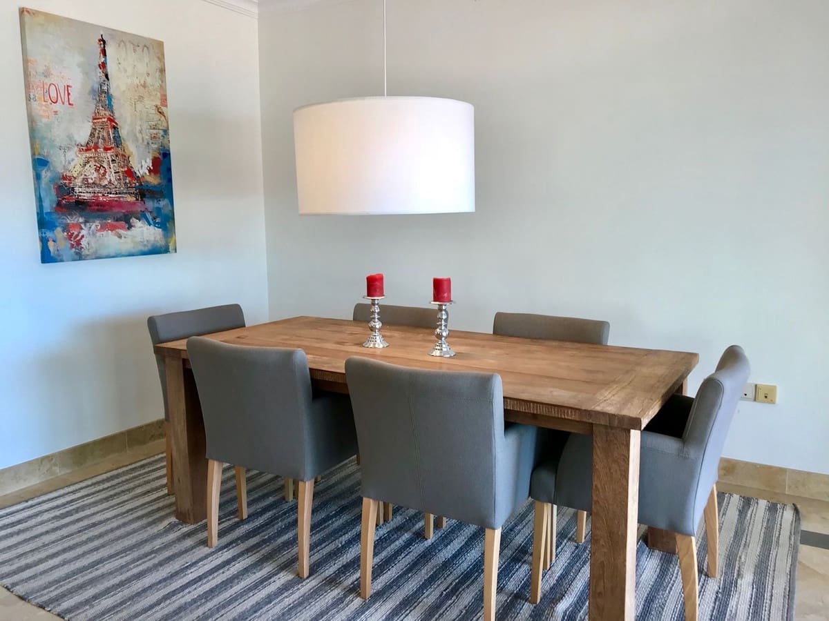 3 sypialnia Apartament na sprzedaż w Los Flamingos z basenem garażem - 1 050 000 € (Ref: 9329716)