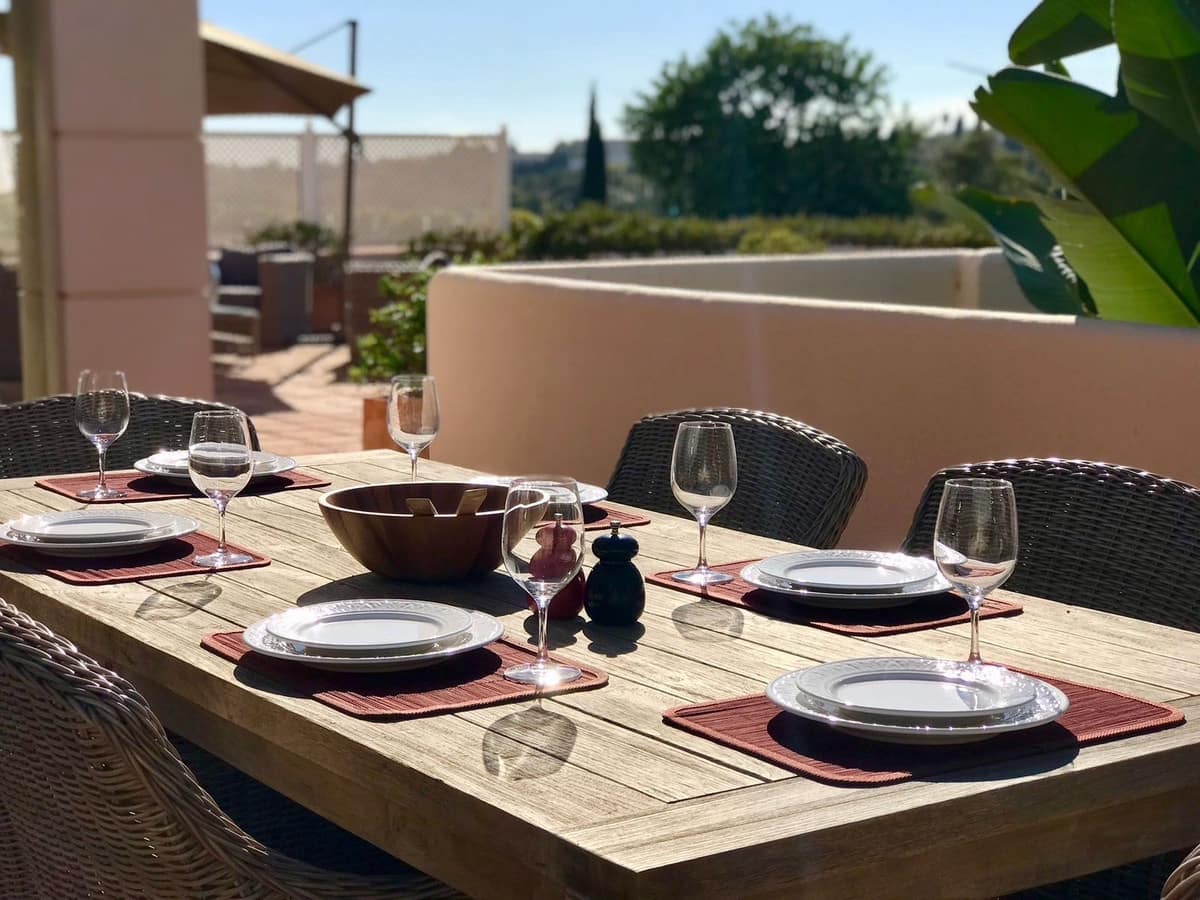 3 sypialnia Apartament na sprzedaż w Los Flamingos z basenem garażem - 1 050 000 € (Ref: 9329716)