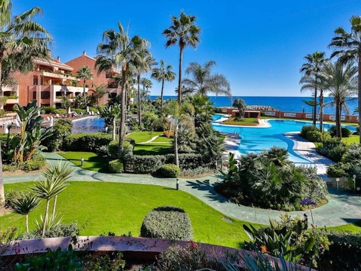 2 soverom Leilighet til salgs i Puerto Banus med svømmebasseng garasje - € 1 650 000 (Ref: 9329717)