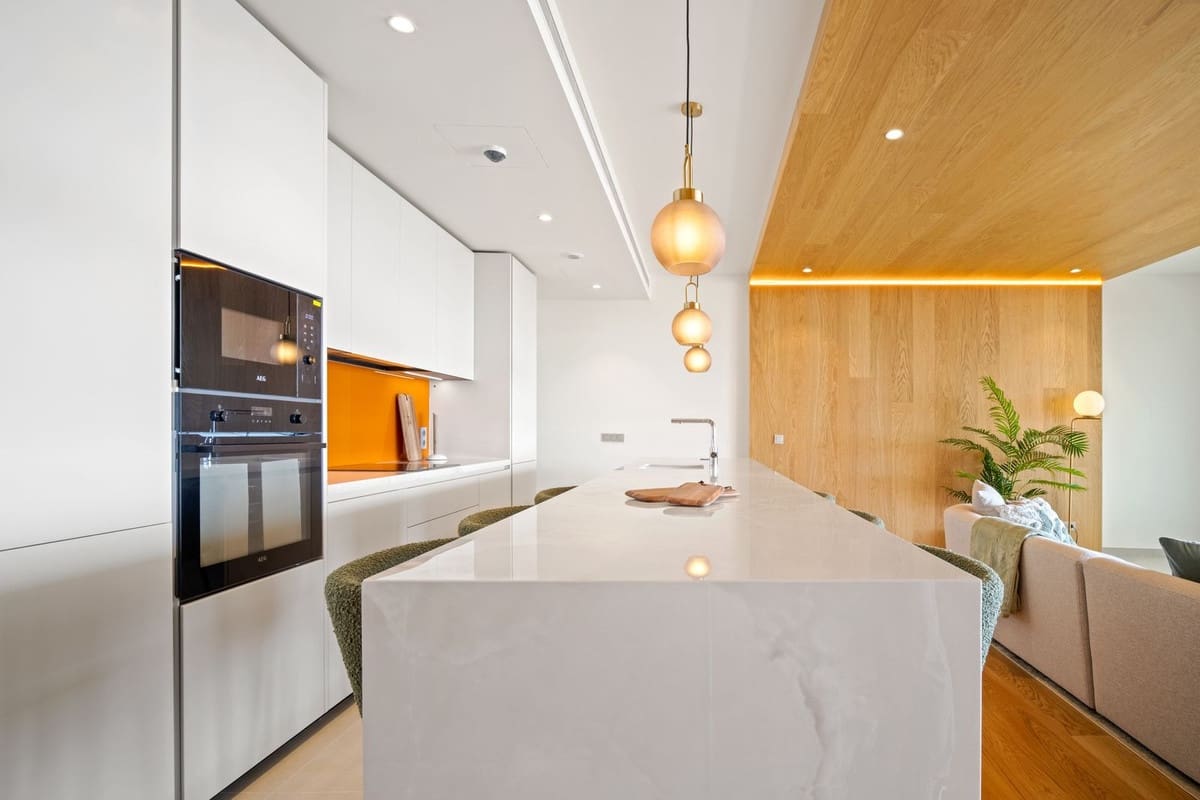 3 sypialnia Apartament na sprzedaż w Fuengirola z basenem garażem - 1 100 000 € (Ref: 9329734)