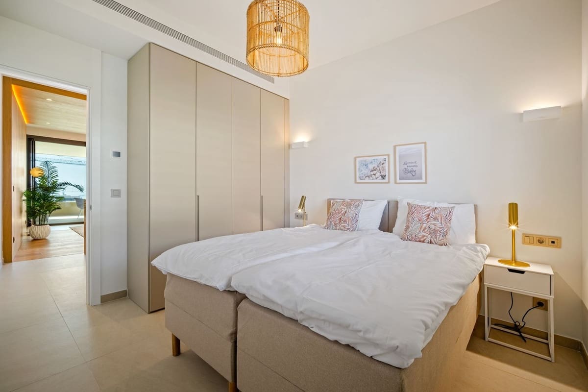 3 sypialnia Apartament na sprzedaż w Fuengirola z basenem garażem - 1 100 000 € (Ref: 9329734)