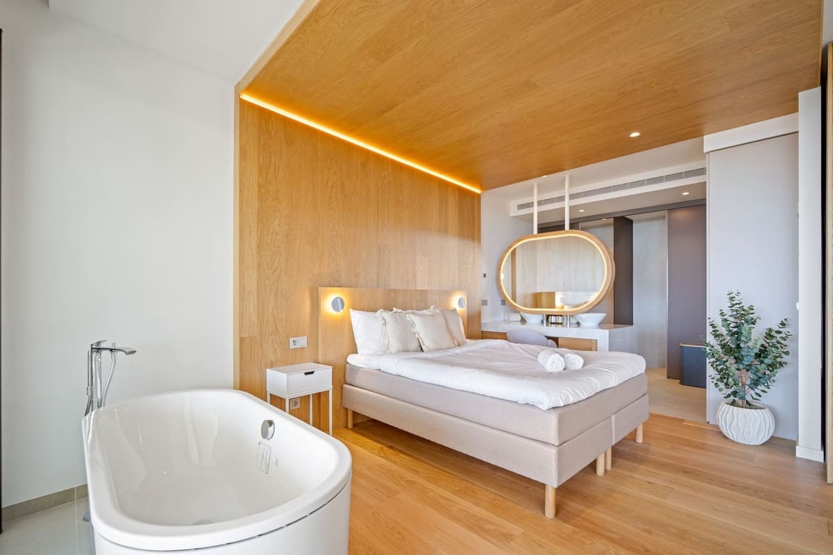 3 sypialnia Apartament na sprzedaż w Fuengirola z basenem garażem - 1 100 000 € (Ref: 9329734)