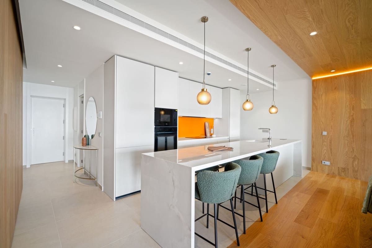 3 sypialnia Apartament na sprzedaż w Fuengirola z basenem garażem - 1 100 000 € (Ref: 9329734)