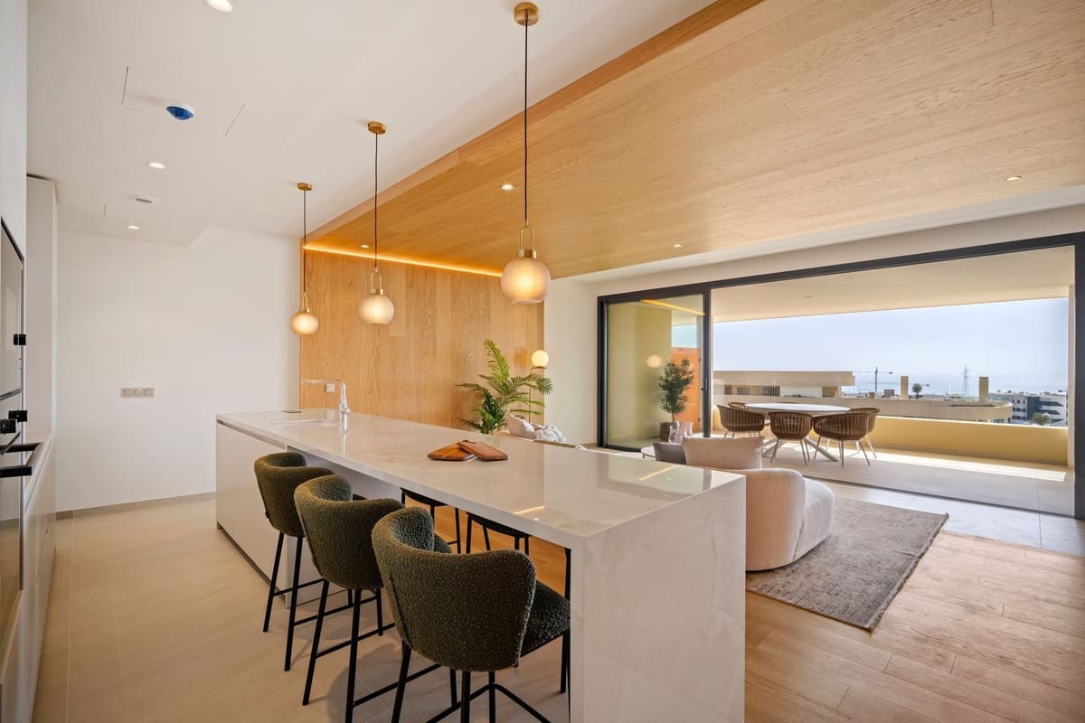 3 sypialnia Apartament na sprzedaż w Fuengirola z basenem garażem - 1 100 000 € (Ref: 9329734)