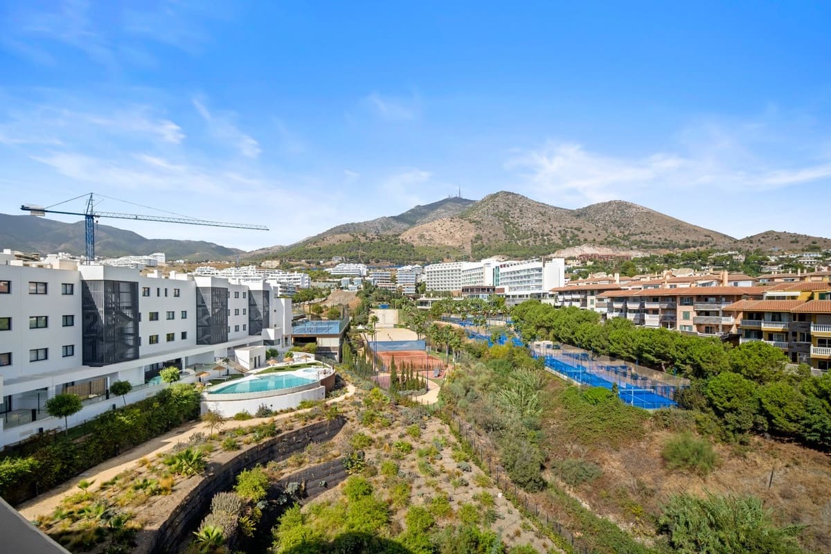 3 sypialnia Apartament na sprzedaż w Fuengirola z basenem garażem - 1 100 000 € (Ref: 9329734)