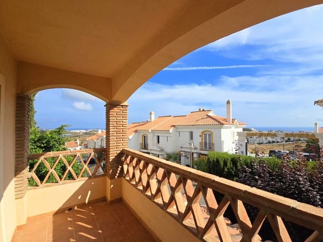 4 slaapkamer Halfvrijstaande villa te koop in Riviera del Sol, Mijas met zwembad garage - € 795.000 (Ref: 9329736)