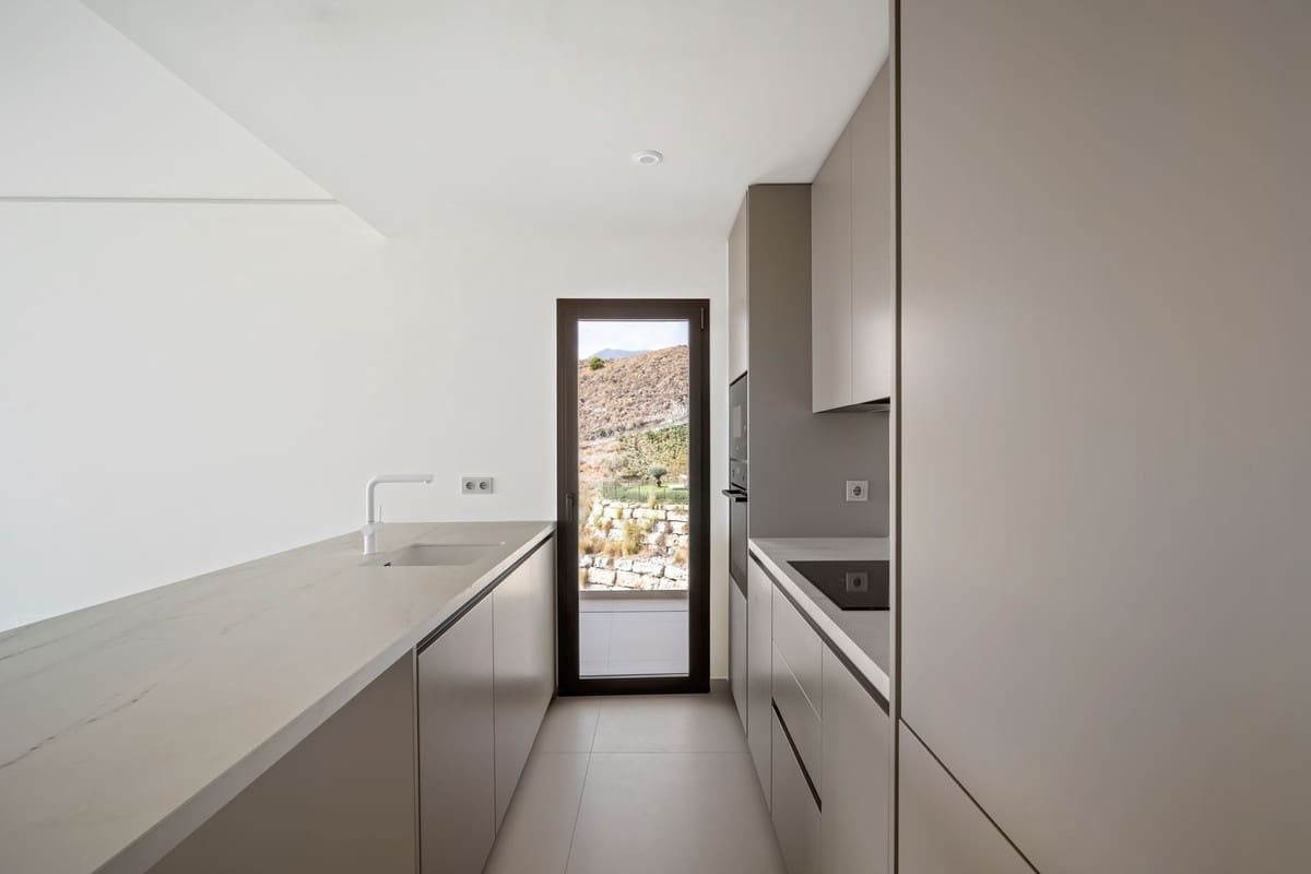 2 quarto Apartamento para venda em Fuengirola com piscina garagem - 699 000 € (Ref: 9329737)