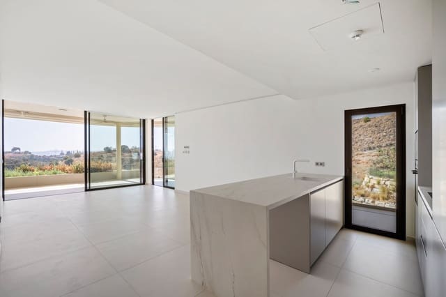 2 quarto Apartamento para venda em Fuengirola com piscina garagem - 699 000 € (Ref: 9329737)