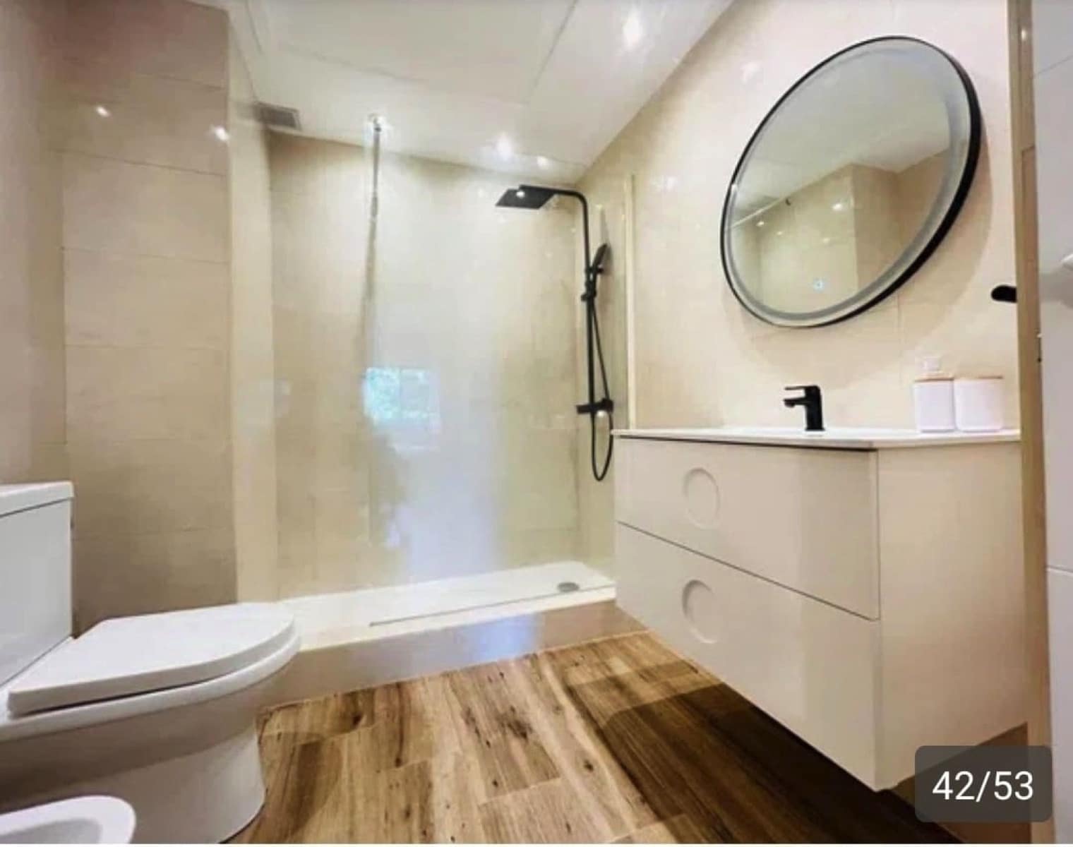 2 bedroom Apartment for sale in Nueva Andalucia with pool garage - € 640,000 (Ref: 9337098)