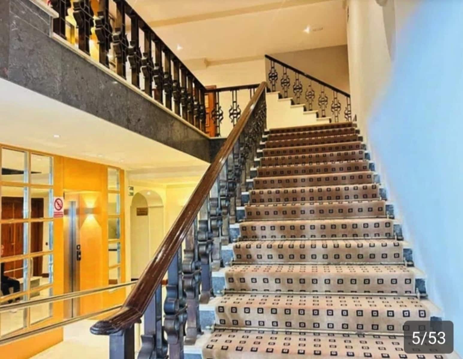 2 bedroom Apartment for sale in Nueva Andalucia with pool garage - € 640,000 (Ref: 9337098)