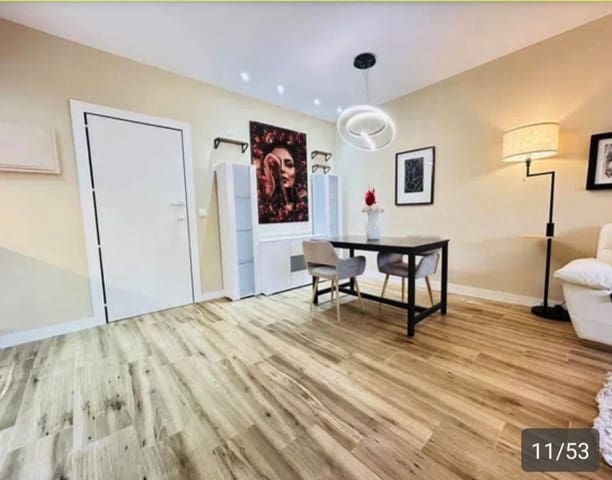 2 bedroom Apartment for sale in Nueva Andalucia, Marbella with pool garage - € 640,000 (Ref: 9337098)