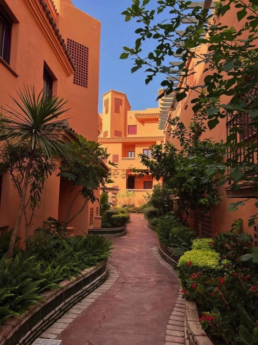 2 sypialnia Apartament na sprzedaż w El Paraiso z basenem - 235 000 € (Ref: 9337105)