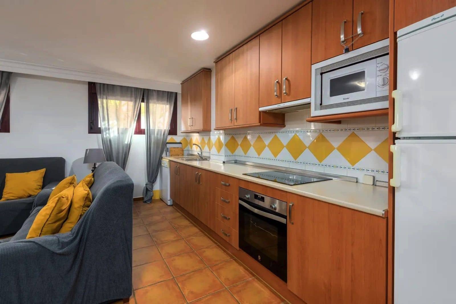 2 sypialnia Apartament na sprzedaż w El Paraiso z basenem - 235 000 € (Ref: 9337105)