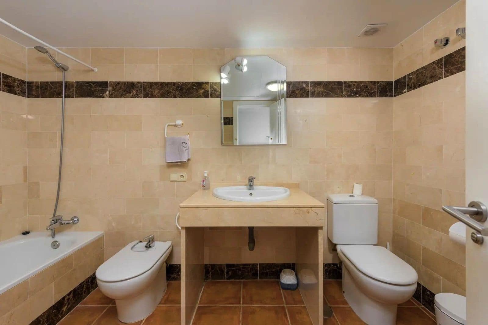 2 sypialnia Apartament na sprzedaż w El Paraiso z basenem - 235 000 € (Ref: 9337105)